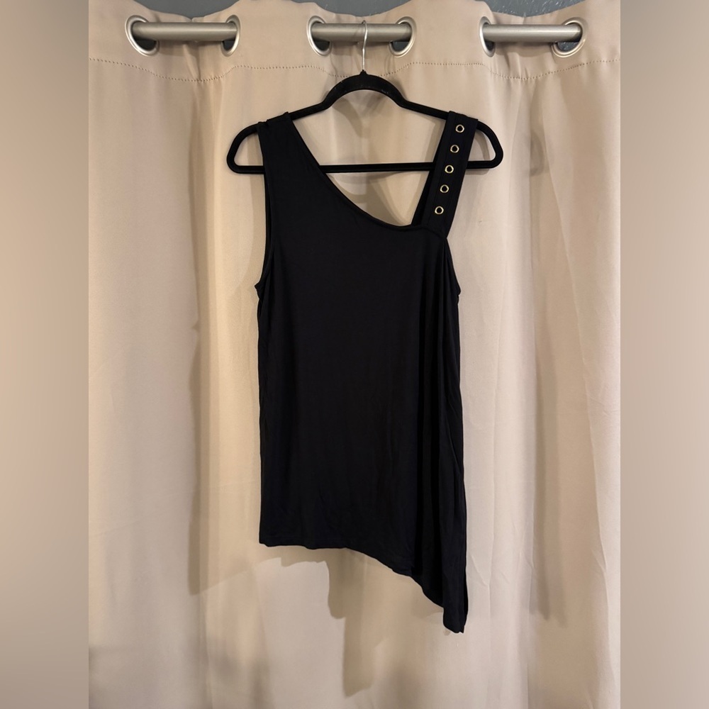 Cable & Gauge Black Asymmetric Grommet Shoulder Tank